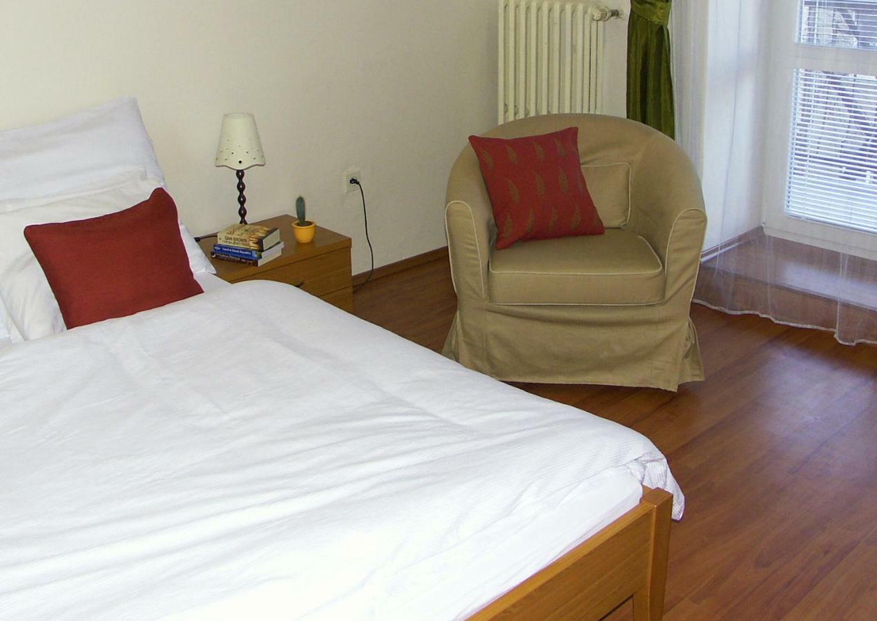 Bratislava Apartments - Lazaretska ภายนอก รูปภาพ