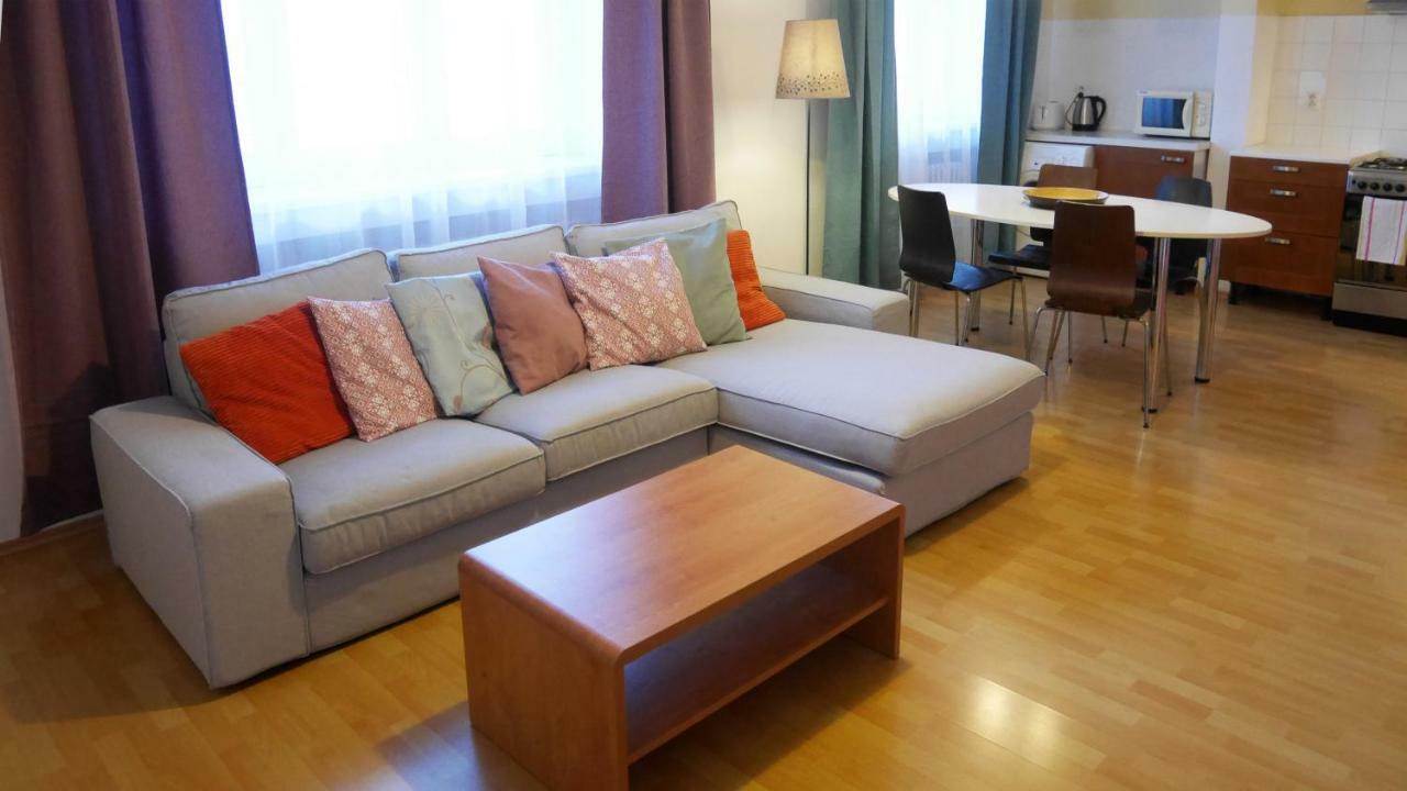 Bratislava Apartments - Lazaretska ภายนอก รูปภาพ