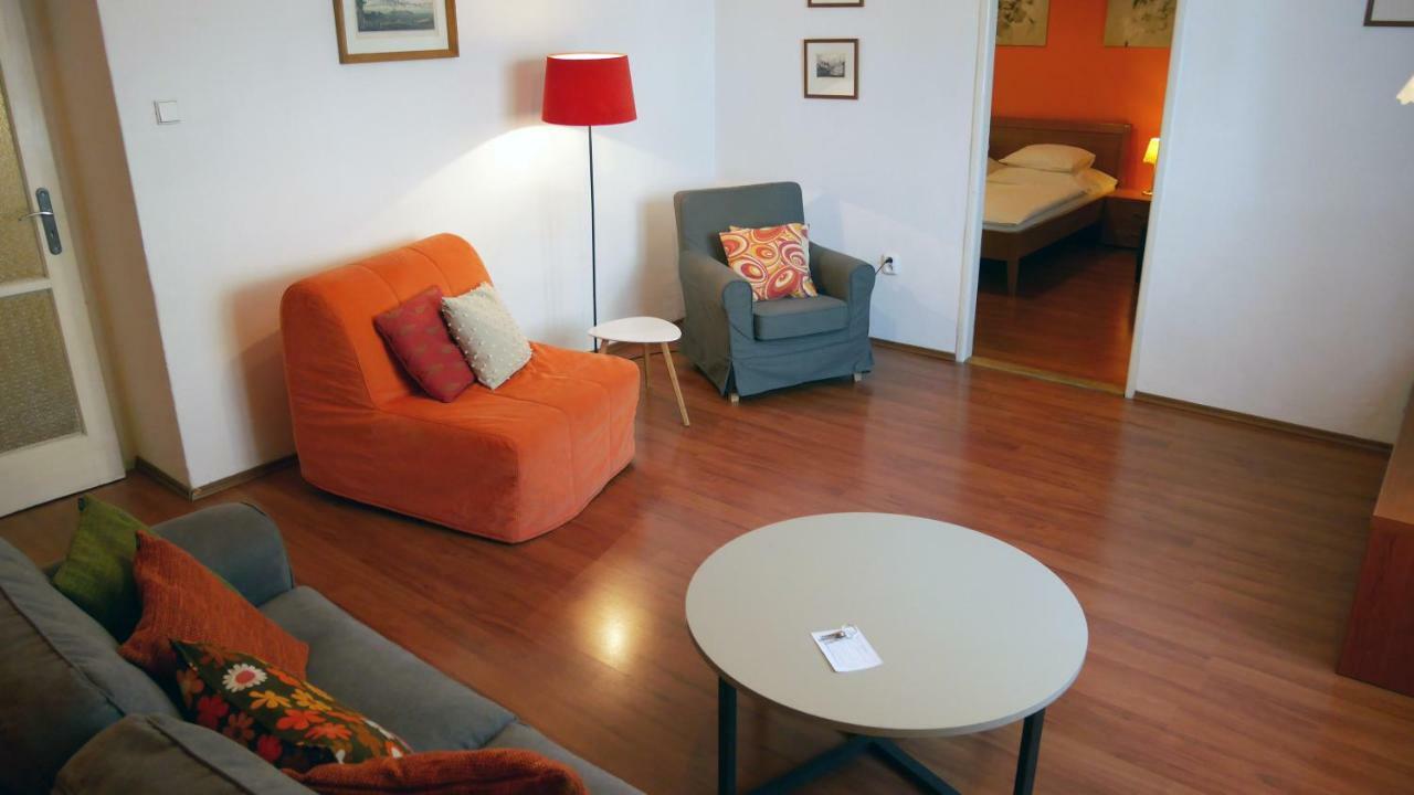 Bratislava Apartments - Lazaretska ภายนอก รูปภาพ